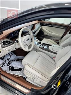 جنسس G90